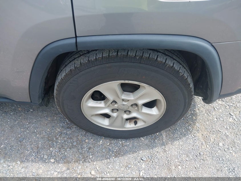 JEEP GRAND CHEROKEE - zdjęcie 12