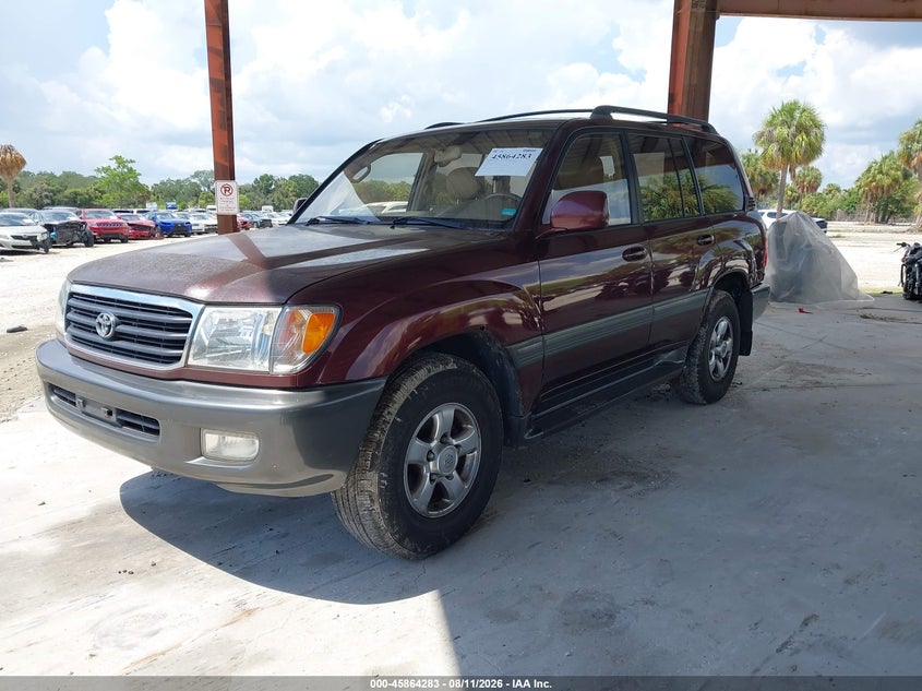 2002 TOYOTA LAND CRUISER auction photo 2