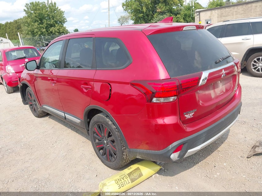 MITSUBISHI OUTLANDER 2018 VIN JA4AZ3A33JZ067865