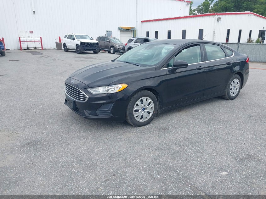 2019 Ford Fusion, Normal Wear & Tear, IAAI, VIN 3FA6P0G73KR274004 — photo 2