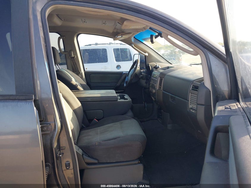 2004 NISSAN TITAN auction photo 5