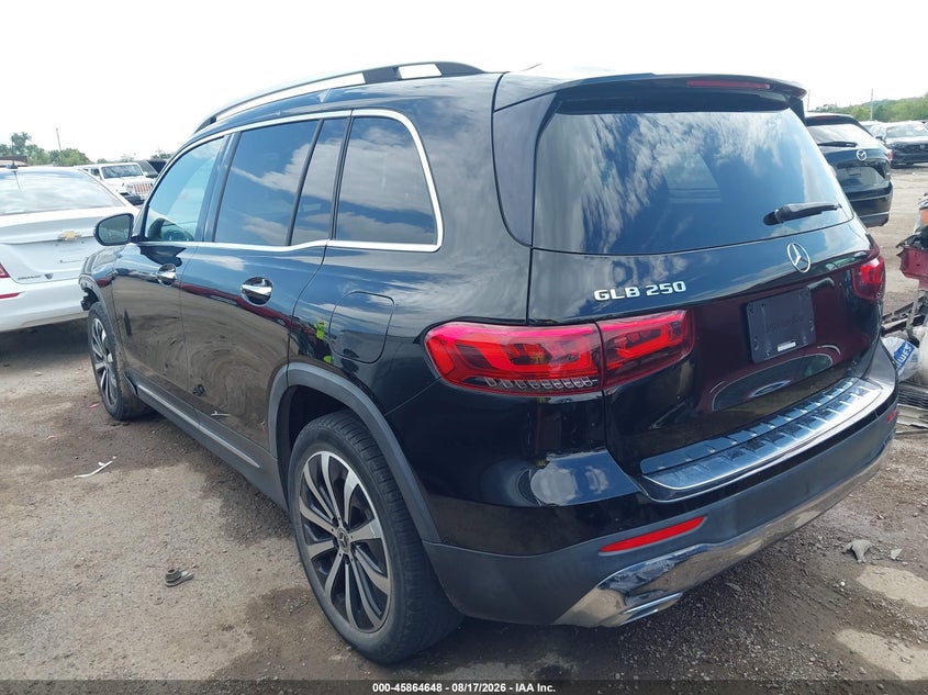 MERCEDES-BENZ GLB 250 - zdjęcie 3
