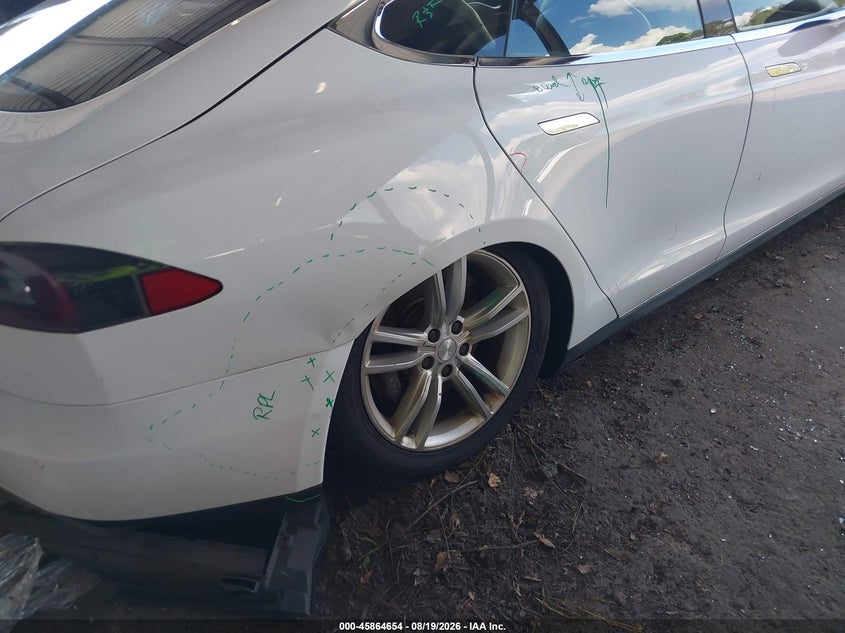 TESLA MODEL S 2013 VIN 5YJSA1DNXDFP05493