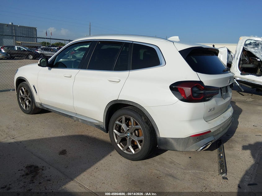 2022 BMW X3 auction photo 3