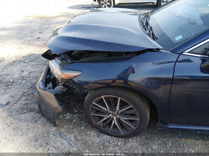 TOYOTA CAMRY - zdjęcie 6