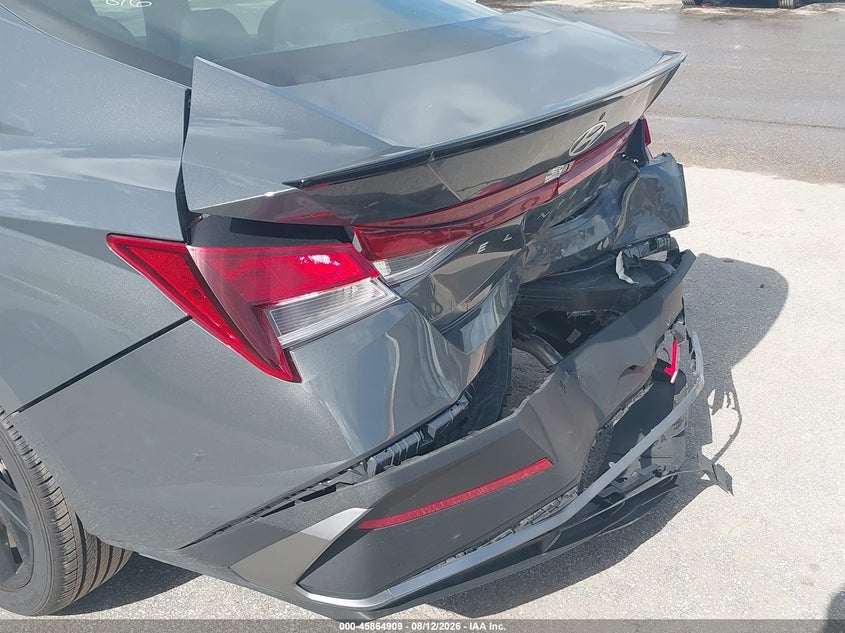 2026 HYUNDAI ELANTRA auction photo 6