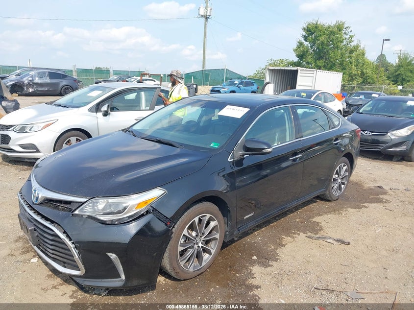2016 TOYOTA AVALON HYBRID auction photo 2
