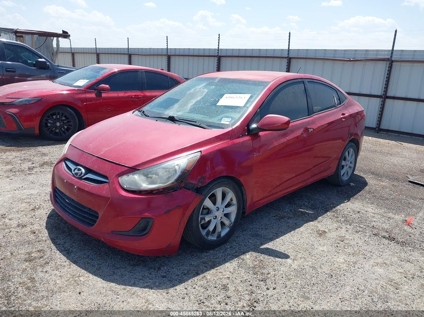 2013 Hyundai Accent, Удар спереду, IAAI, VIN KMHCU4AE2DU463285 — фото 2