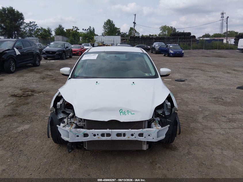 FORD FOCUS 2014 VIN 1FADP3K21EL312675