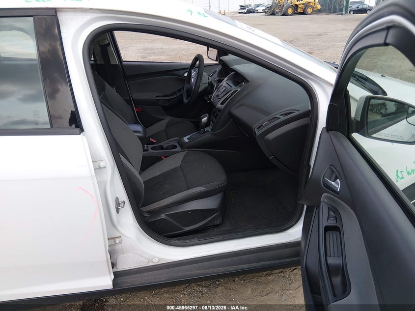 FORD FOCUS 2014 VIN 1FADP3K21EL312675