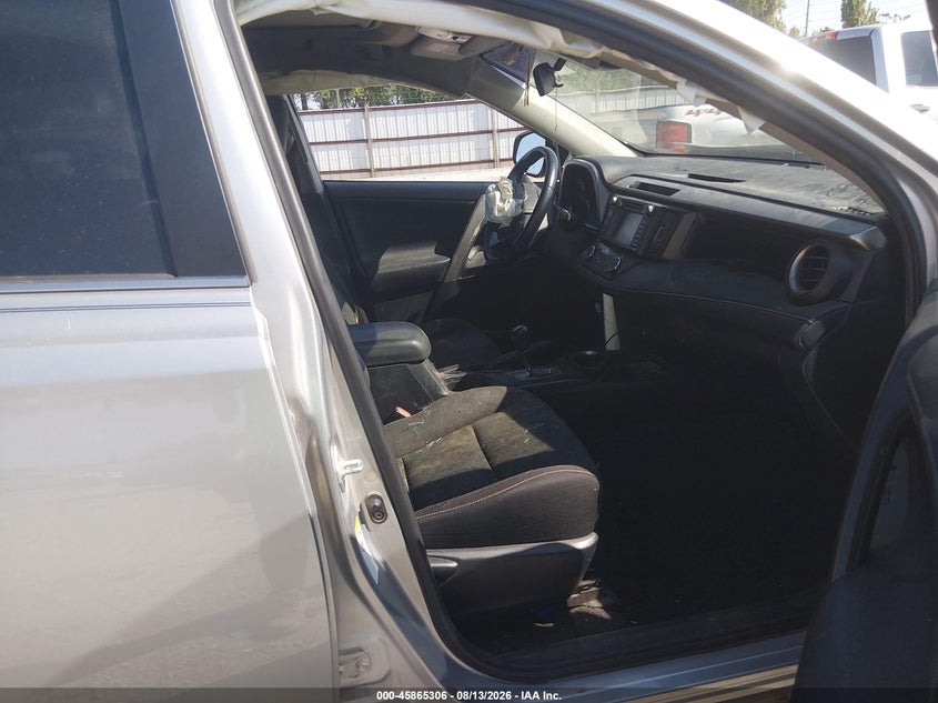 TOYOTA RAV4 - zdjęcie 5
