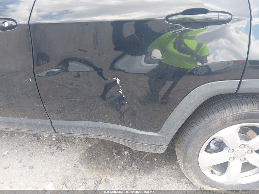 JEEP COMPASS 2018 VIN 3C4NJCBB7JT304675