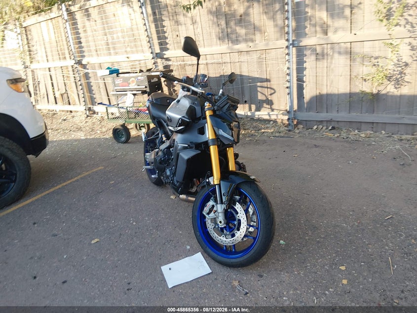 YAMAHA MT09 2025