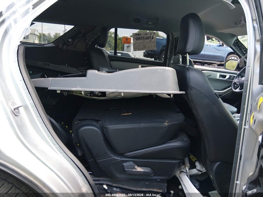 2024 FORD EXPLORER auction photo 8