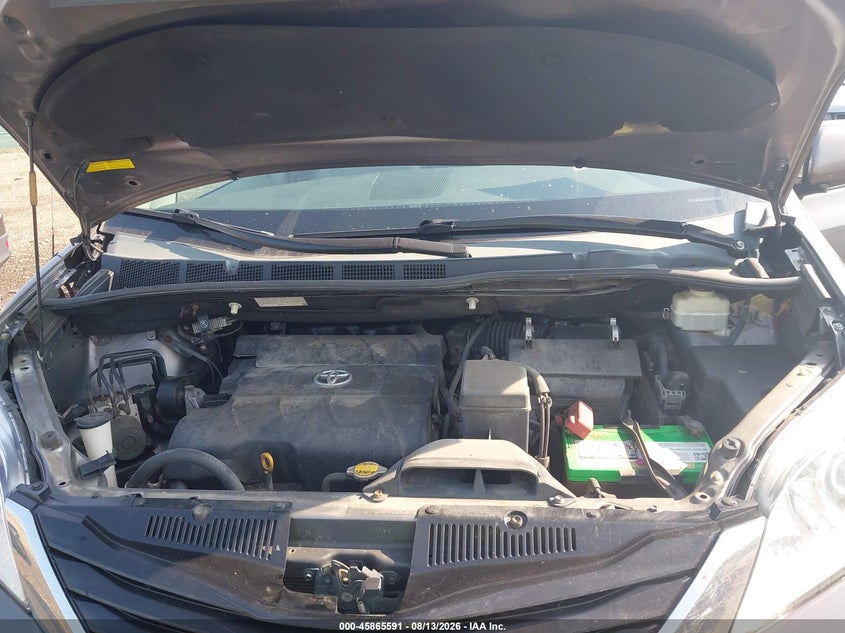 2011 TOYOTA SIENNA VAN 3.5L V-6 DOHC, VVT, 265HP