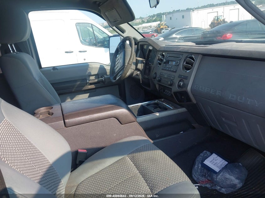 2011 FORD F-250 auction photo 5