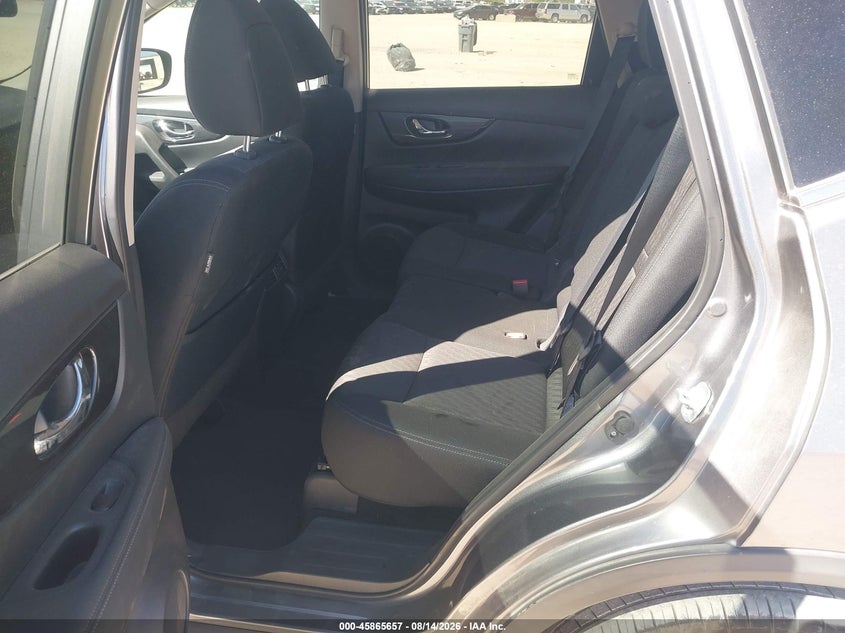 2018 NISSAN ROGUE auction photo 8