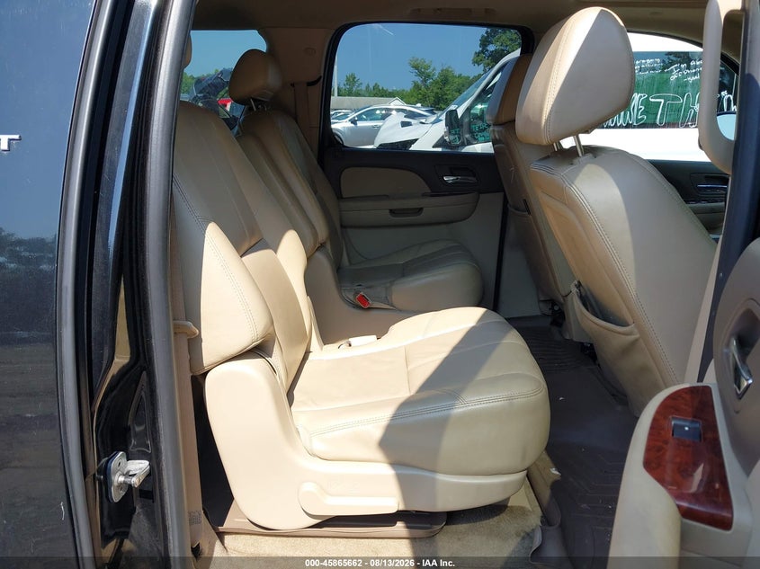2009 GMC YUKON XL auction photo 8