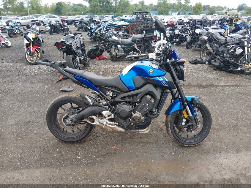 2016 YAMAHA FZ SPORT_BIKE 3