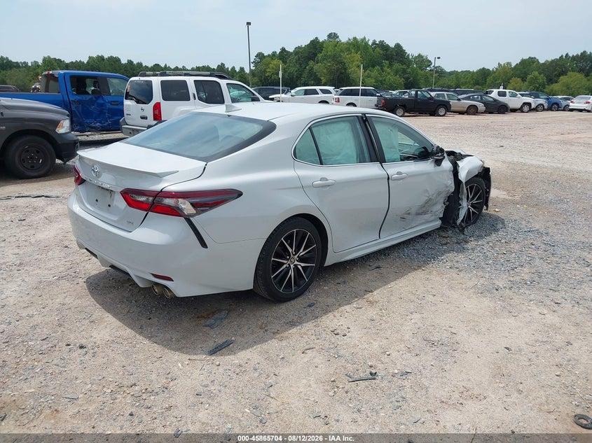 TOYOTA CAMRY - zdjęcie 4