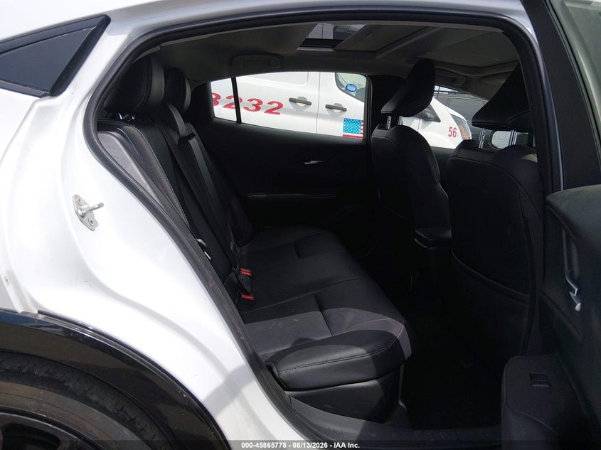 TOYOTA PRIUS - zdjęcie 8