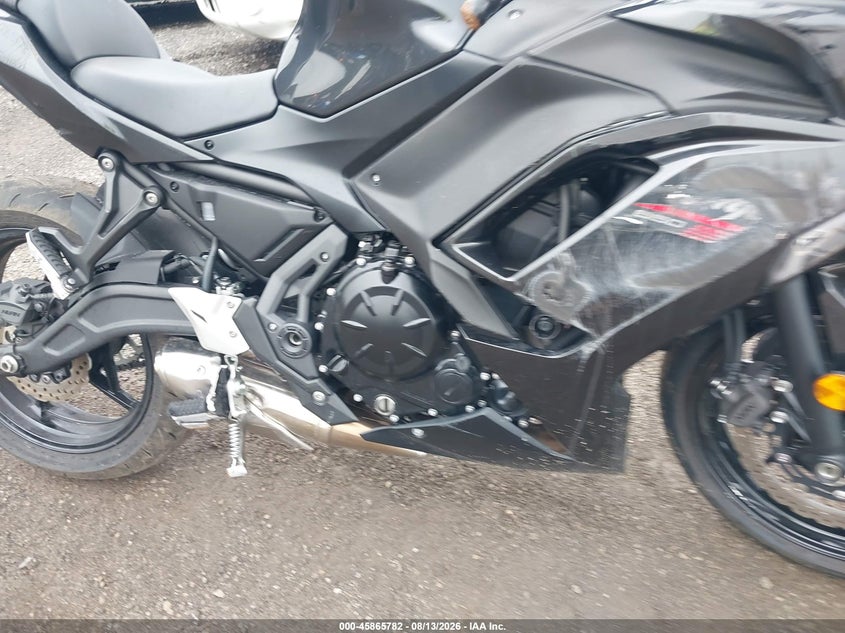 KAWASAKI EX650 2026