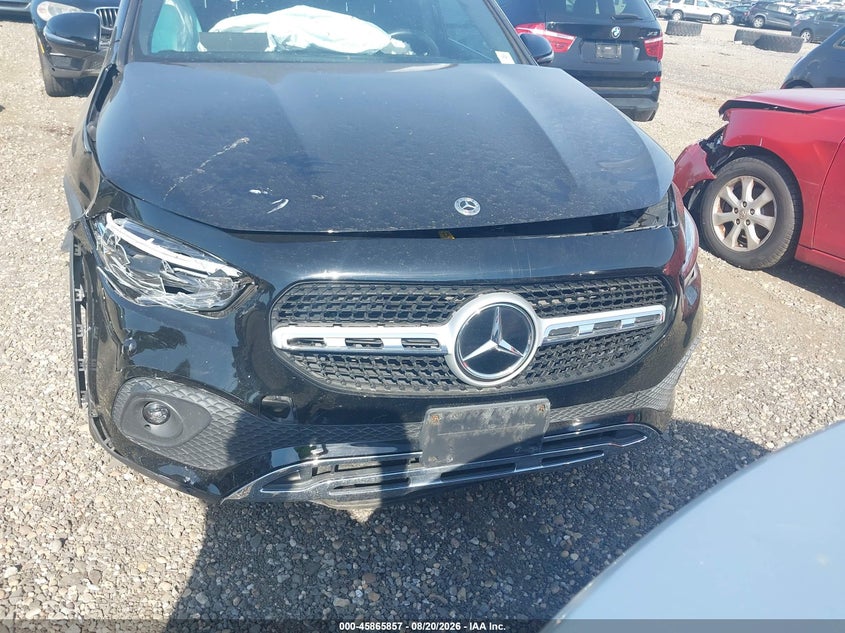 MERCEDES-BENZ GLA 250 - zdjęcie 11