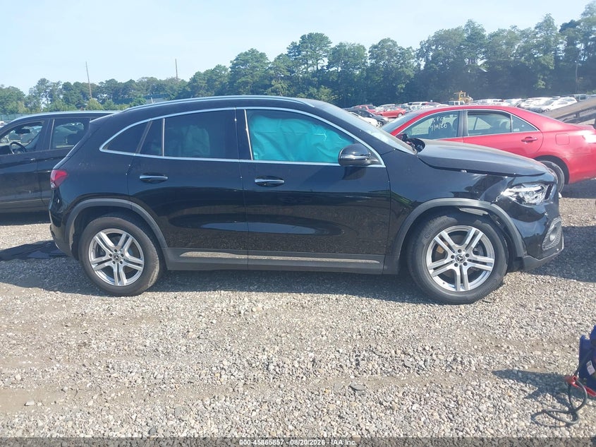 MERCEDES-BENZ GLA 250 - zdjęcie 12