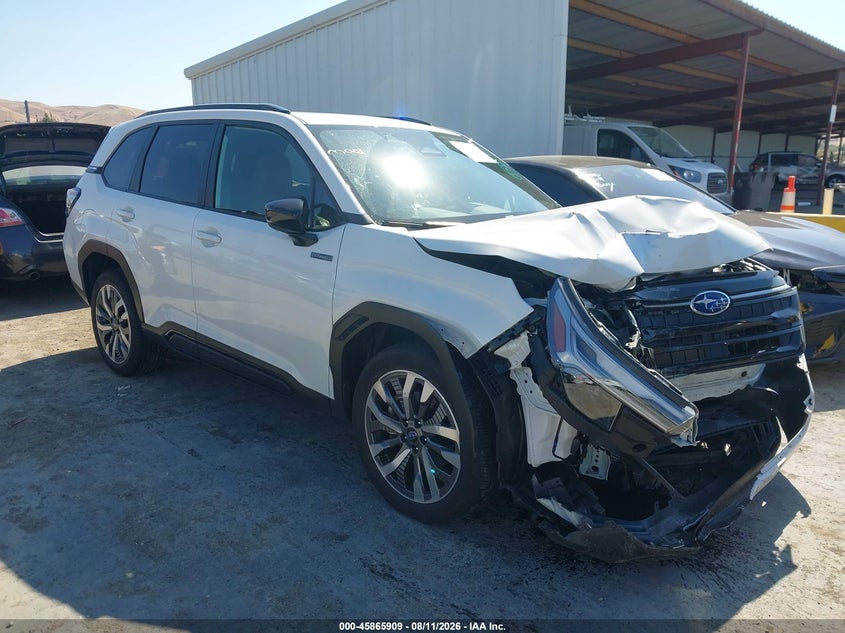 Vin: jf2slstd2sh439703, lot: 46364879, subaru forester touring hybrid 2025 img_1