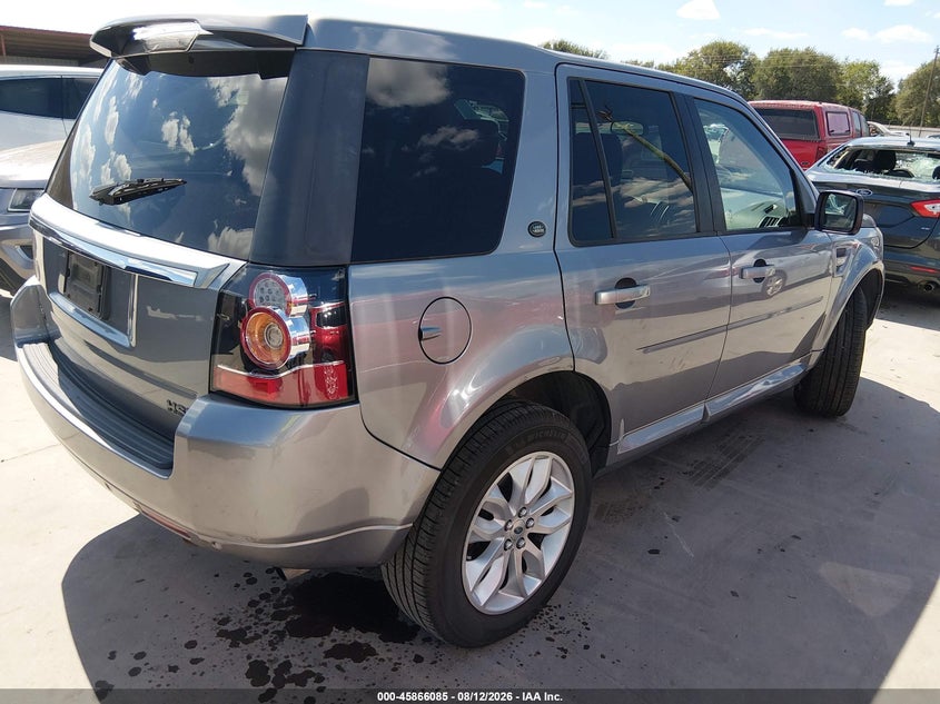 2013 LAND ROVER LR2 auction photo 4