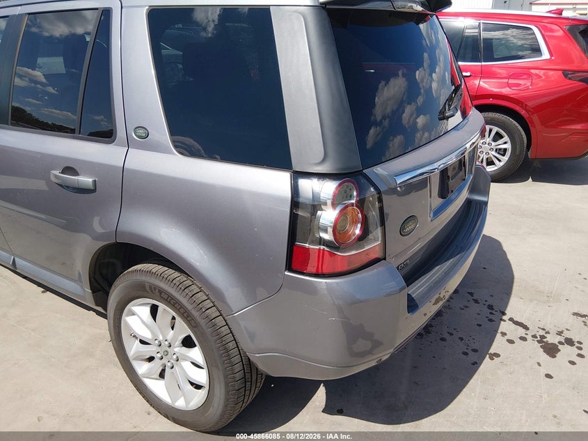 2013 LAND ROVER LR2 auction photo 6