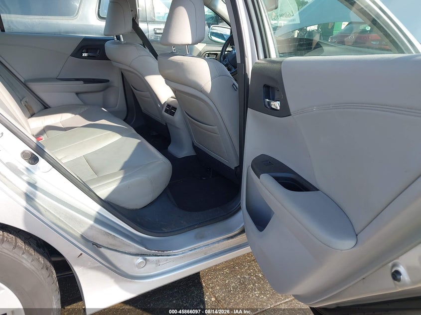 HONDA ACCORD 2013 VIN 1HGCR3F84DA008184