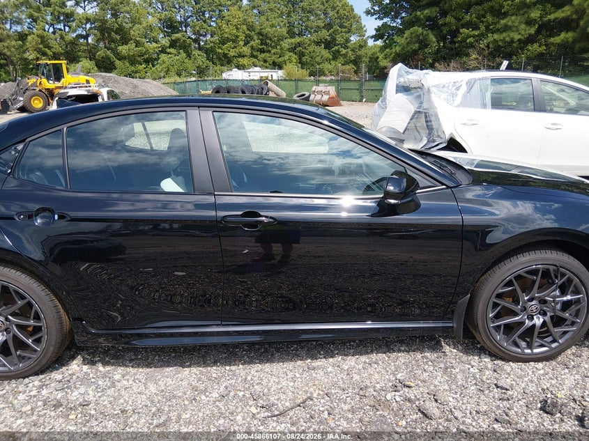TOYOTA CAMRY - zdjęcie 14