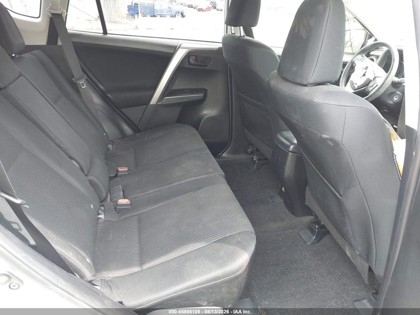 TOYOTA RAV4 - zdjęcie 8