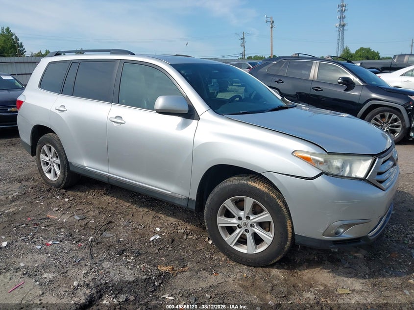 2013 TOYOTA HIGHLANDER auction photo 1