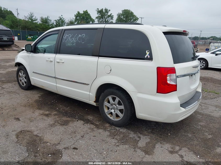 2012 CHRYSLER TOWN & COUNTRY auction photo 3