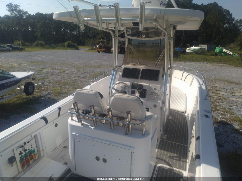 2014 CENTURY 26' auction photo 5