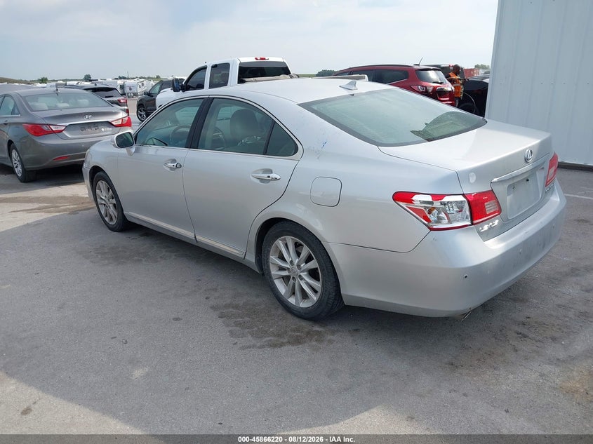 2011 LEXUS ES 350 auction photo 3
