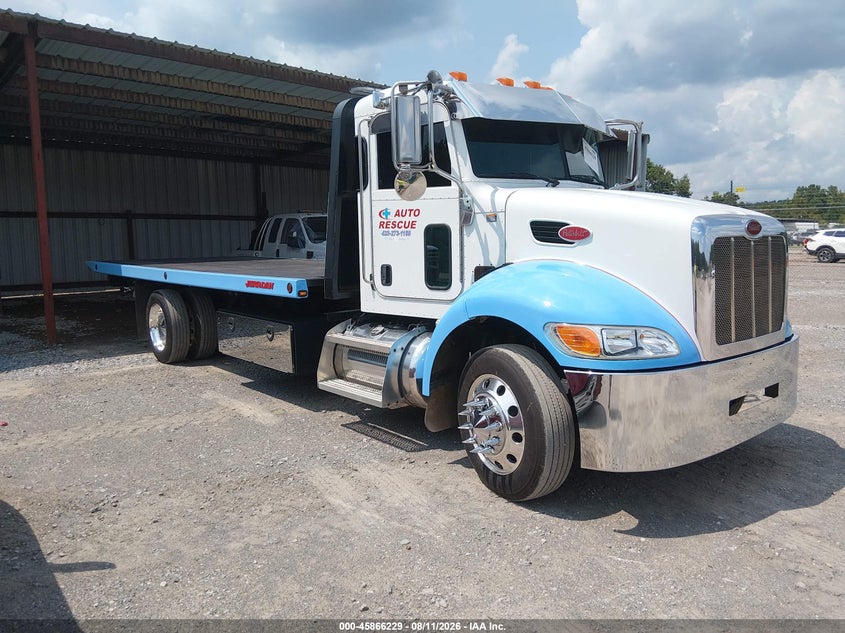 2011 PETERBILT 337 auction photo 1