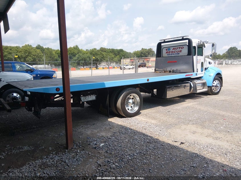 2011 PETERBILT 337 auction photo 4
