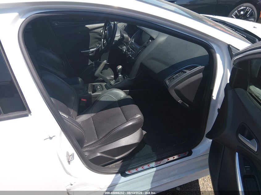 2014 FORD FOCUS ST · Фото 5