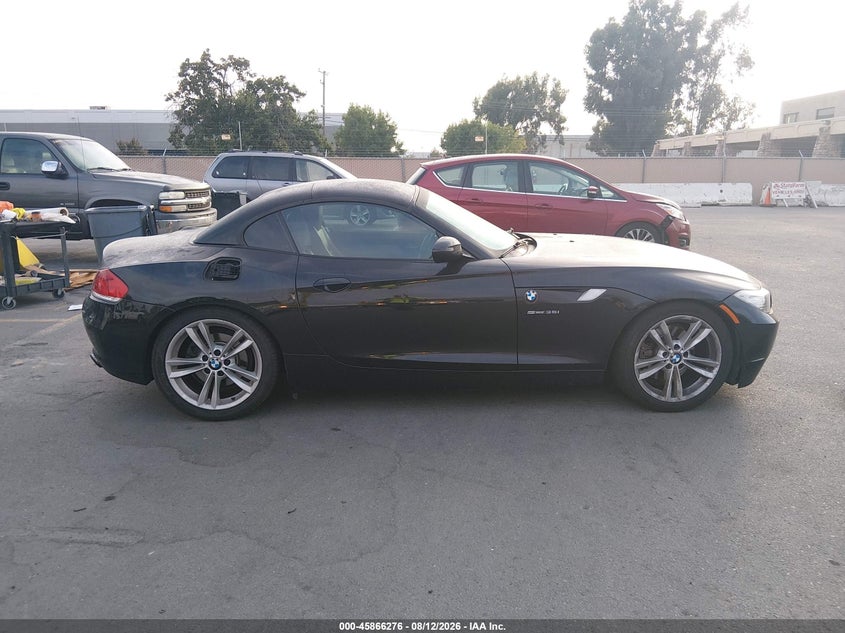 BMW Z4 2013 VIN WBALM7C5XDE385218