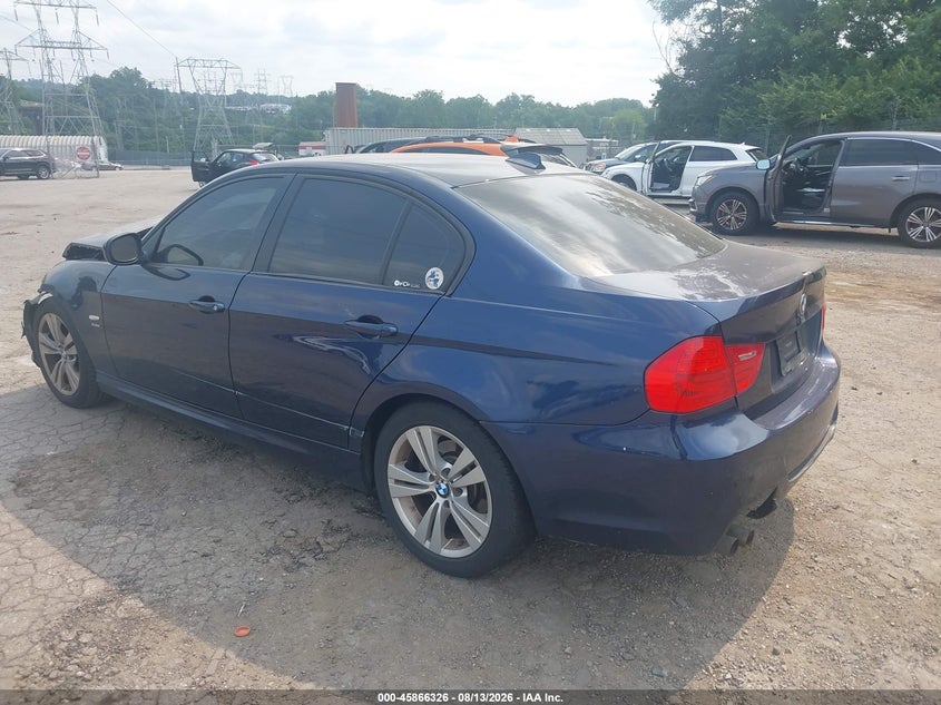 2011 BMW 328I — zdjęcie 3