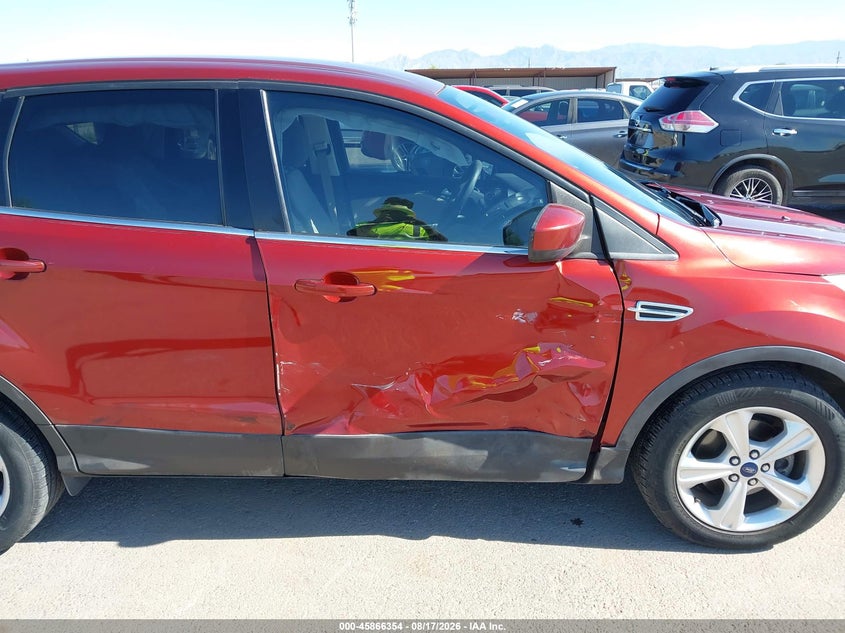2015 FORD ESCAPE auction photo 6