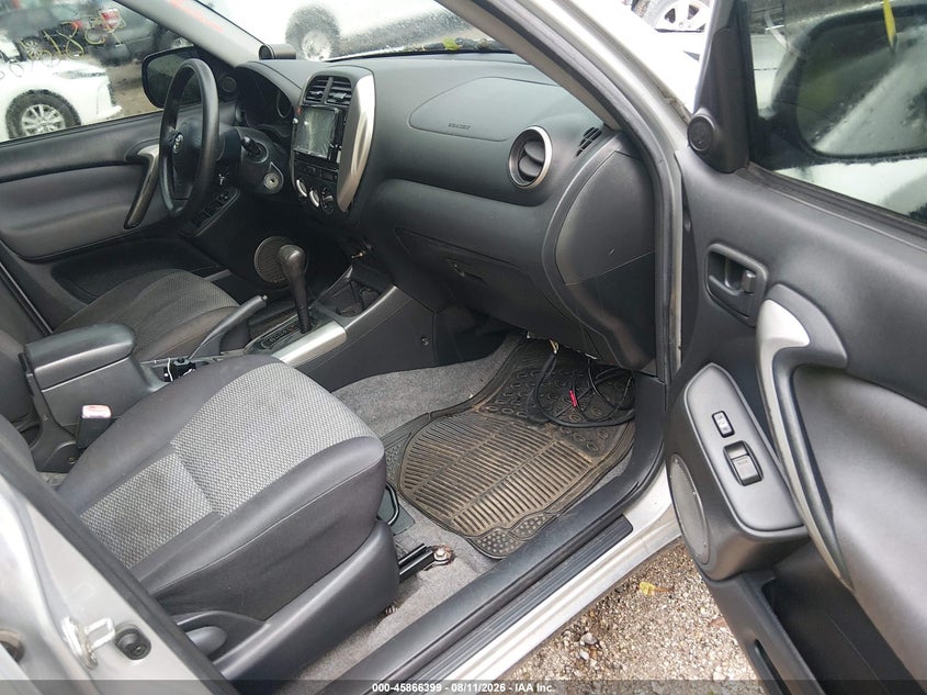 2005 TOYOTA RAV4 auction photo 5