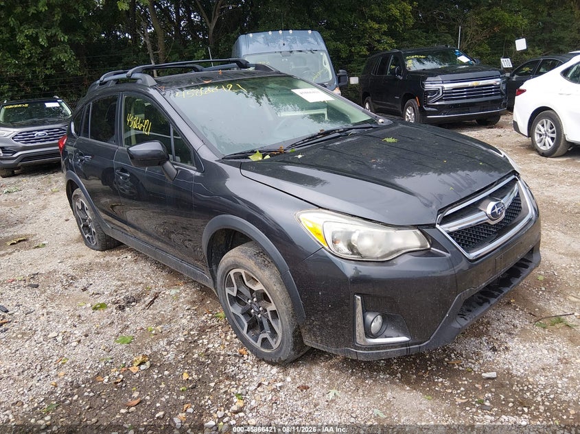 2017 SUBARU CROSSTREK auction photo 1