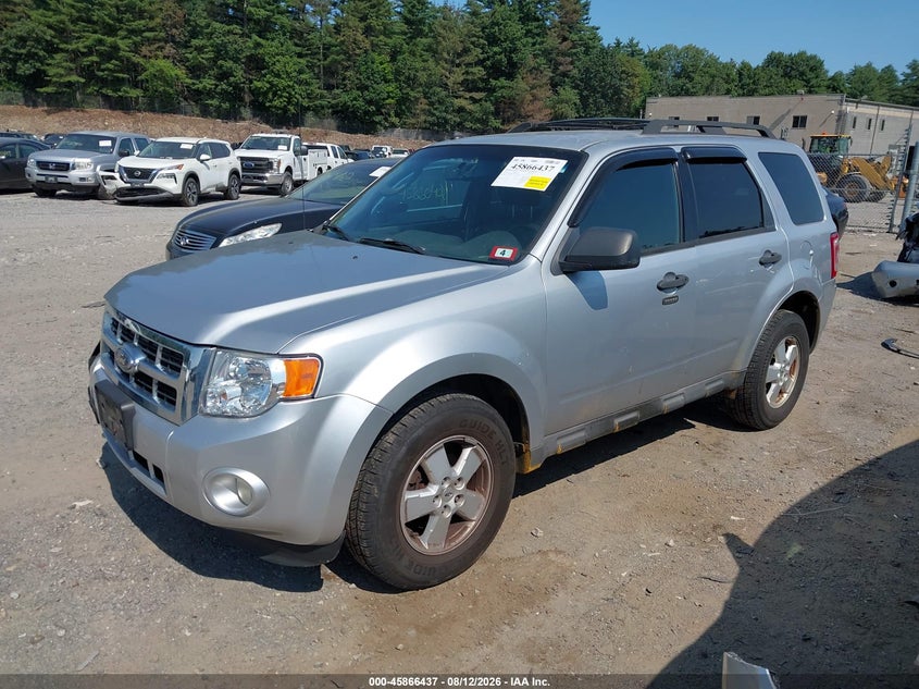 Vin: 1fmcu9dg2akc96525, lot: 46365407, ford escape xlt 20102