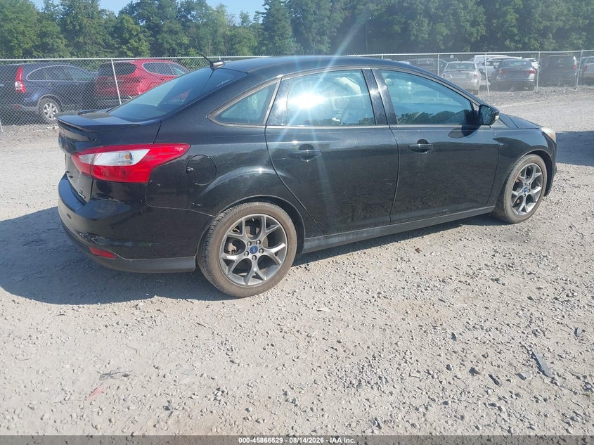 2014 FORD FOCUS auction photo 4