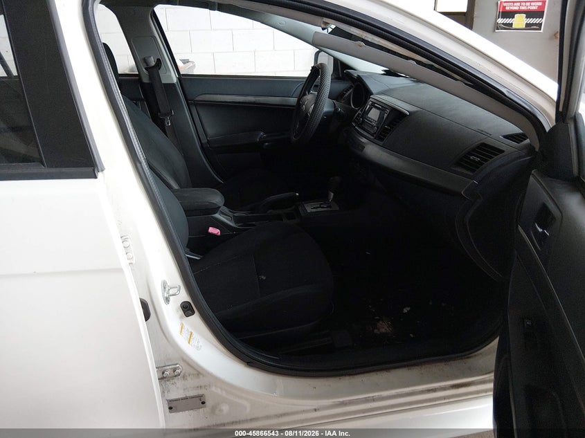 2015 MITSUBISHI LANCER auction photo 5
