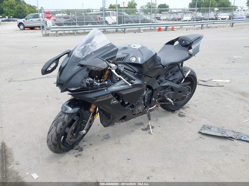 YAMAHA YZF1000 2025